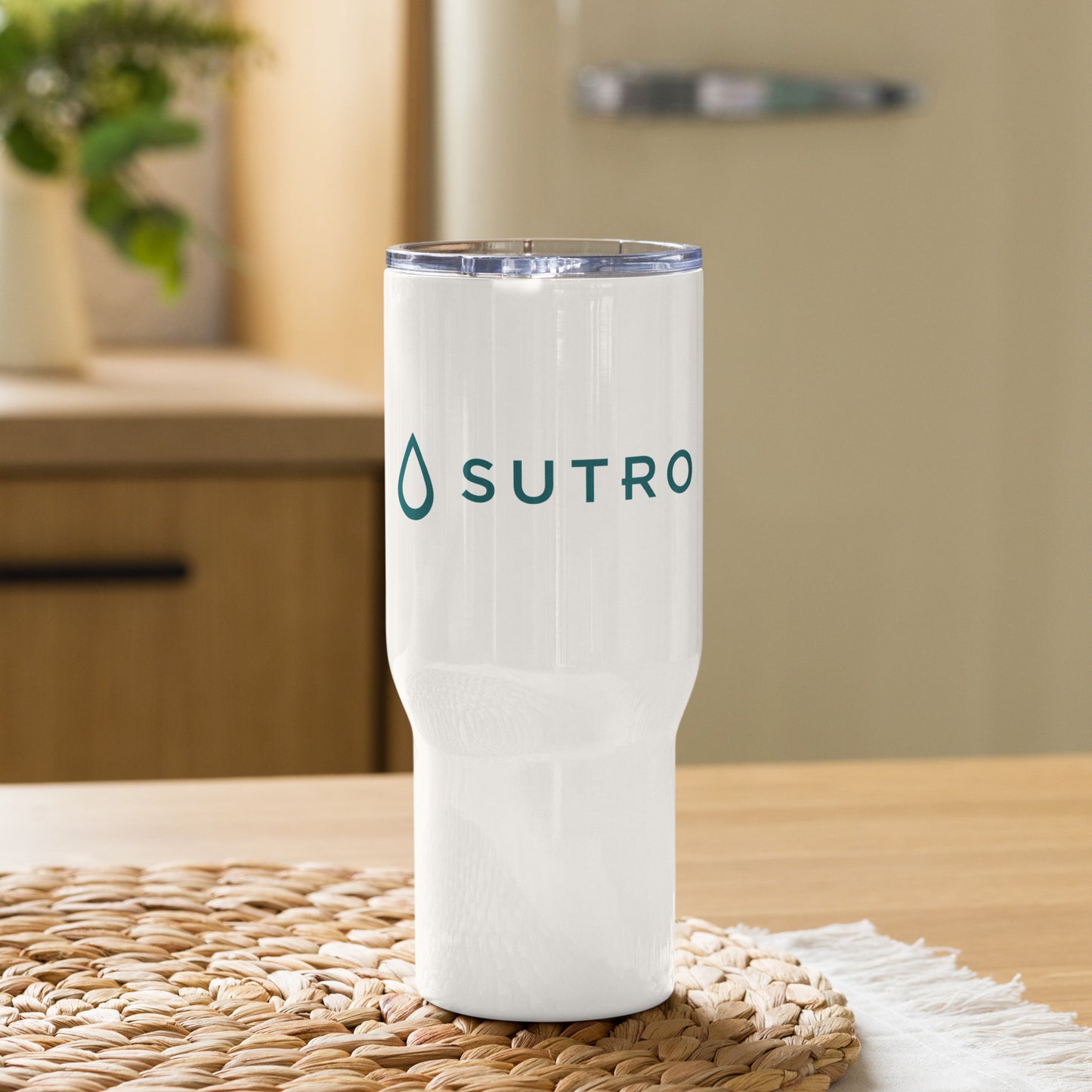 Sutro Travel mug with a handle